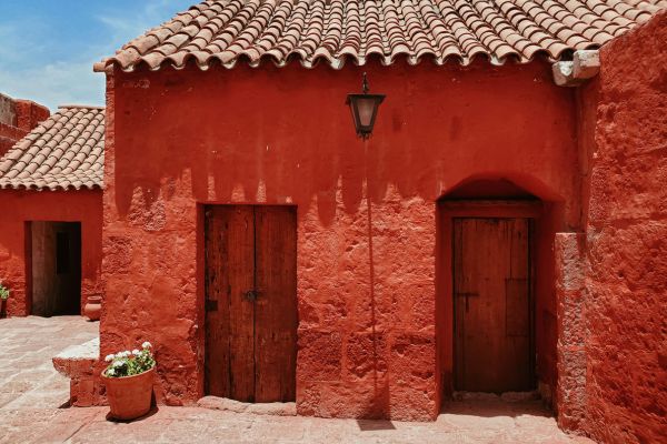 A Casa de Hóspedes de Rumi: Receba Alegria e Tristeza, Aprenda Lições e Fortaleça Sua Alma