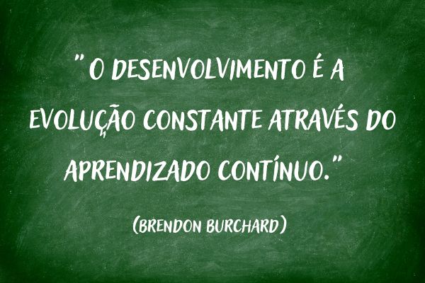 frases de evoluir frase de evoluir em um quadro verde