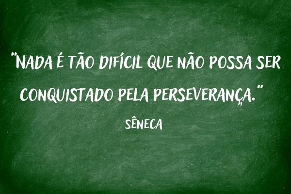 frases de reflexão frases de reflexão num quadro verde