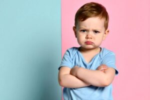 Infelicidade: Causas, Hábitos, Efeitos Científicos e Estratégias de Superação