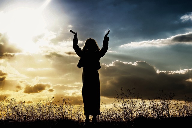 Oração Conversando com Deus: As 7 Melhores pra se Conectar em Momentos de Necessidade