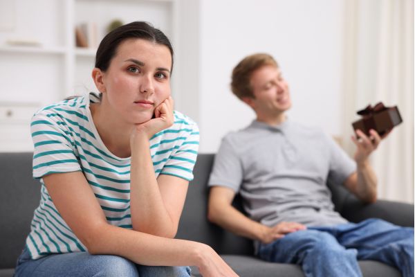 Se Benze Por que a sua Felicidade Vai Ofender Muita Gente. A Ciência da Inveja