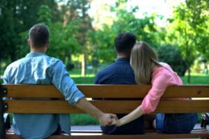 Como Superar uma Traição: 1 Guia para Reencontrar sua Força