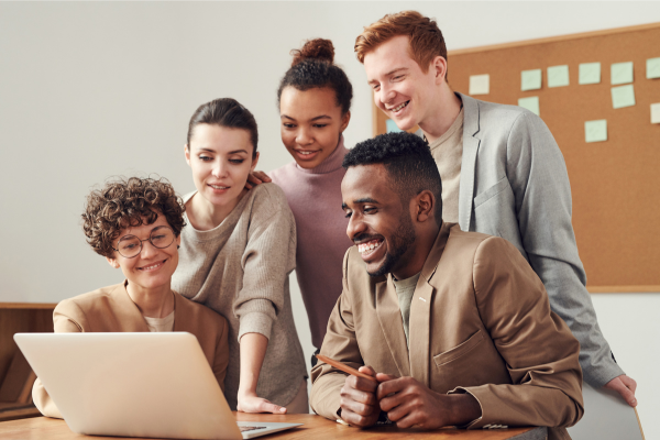 Frases de Equipe de Sucesso: Mensagens Motivacionais para Empresa, Líderes e Times Competitivos