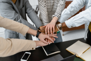 Como a Inteligência Emocional no Trabalho Impulsiona Seu Desenvolvimento Pessoal
