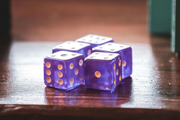 O que a física quântica revela sobre a realidade ao representar a ideia de probabilidade e múltiplos resultados possíveis