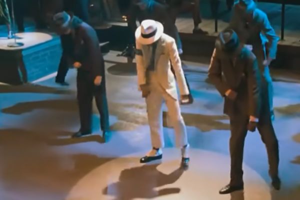 michael jackson monwalk michael jackson dançando com bailarinos