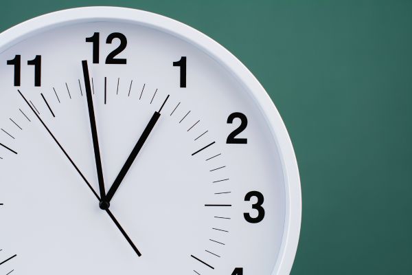 tempo ativo mais valioso relogio Relógio mostrando o tempo como o ativo mais valioso da vida humana