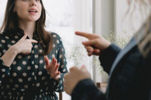 Ferida da Humilhação: 9 Sinais Que Você Tem Essa Ferida Emocional e Não Percebe